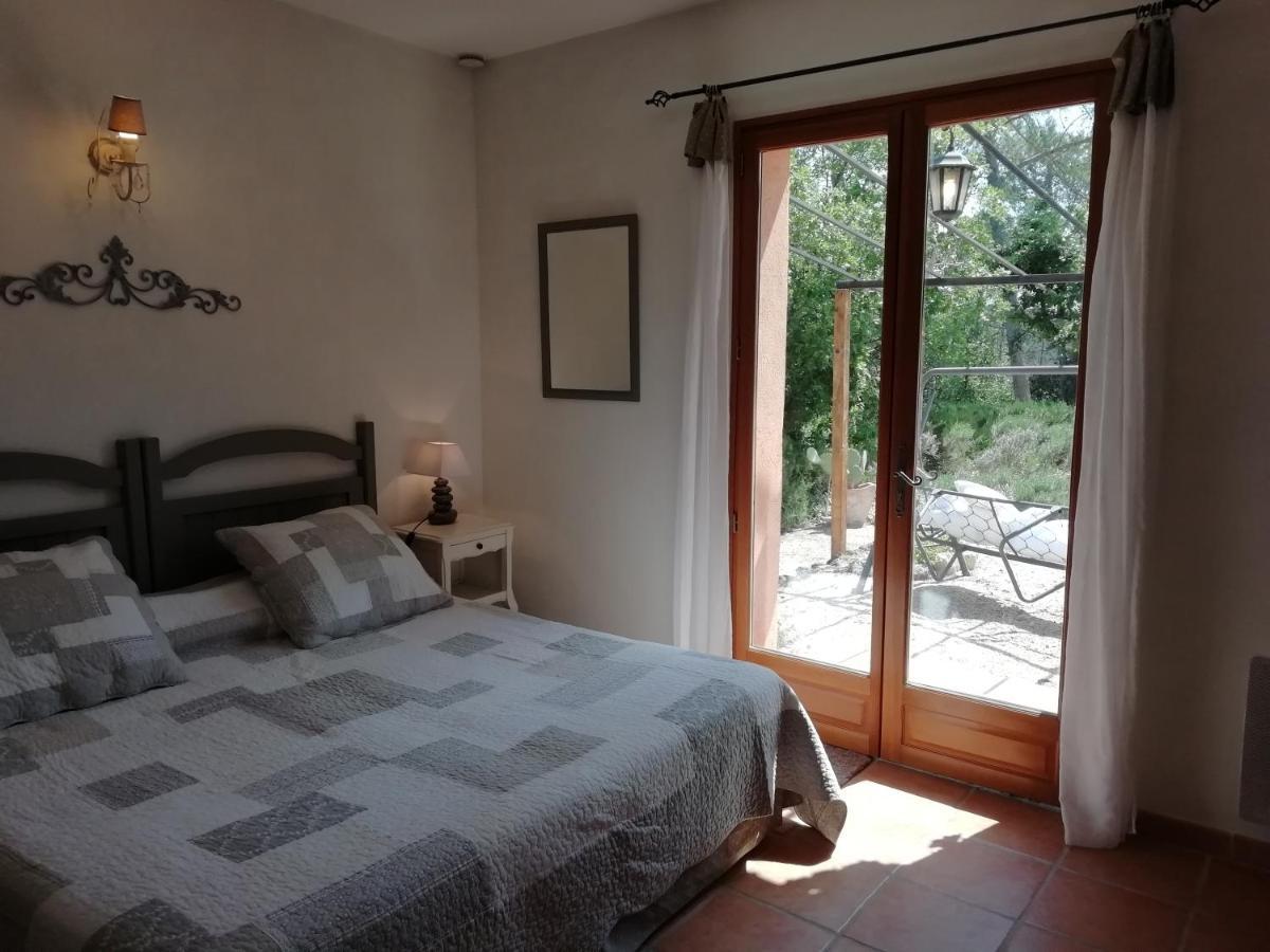 Chambre D'Hote Le Mas Des Romarins Les Arcs-sur-Argens Екстер'єр фото